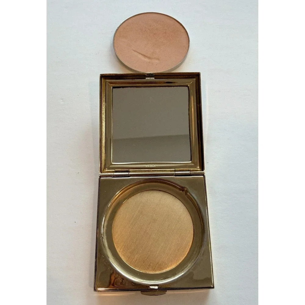 Vintage Estée Lauder Lucidity Translucent Med 02 Golden Waves Powder Compact